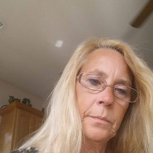 Meet your Posher, Debby